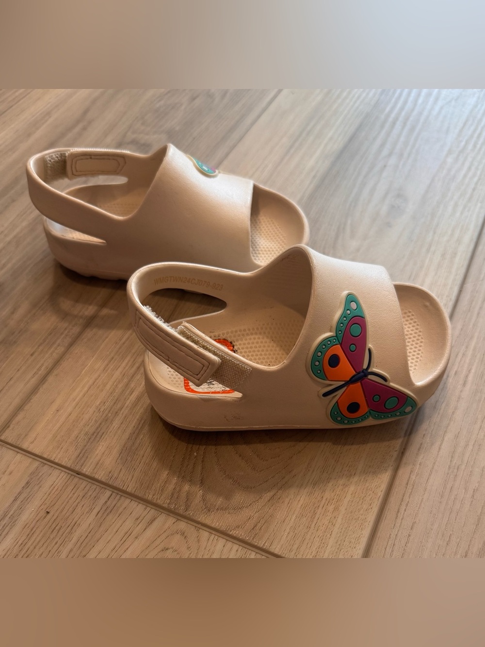 wonder nation Cream Sandals with Colorful Butterfly Accent